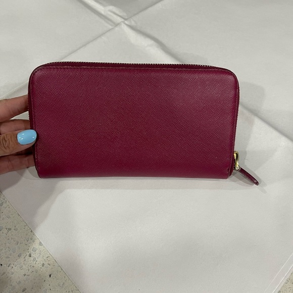 Prada Leather Saffiano Zippy Wallet - Picture 3 of 8